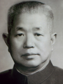 黃 鎮